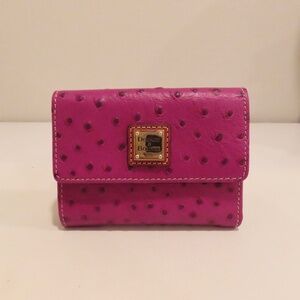 NWOT Dooney & Bourke Medium Tri Fold Kiss Lock 'Ostrich' Wallet